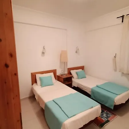 De Oludeniz/hisaronunde Havuzlu 2+1 Daire Фетхие